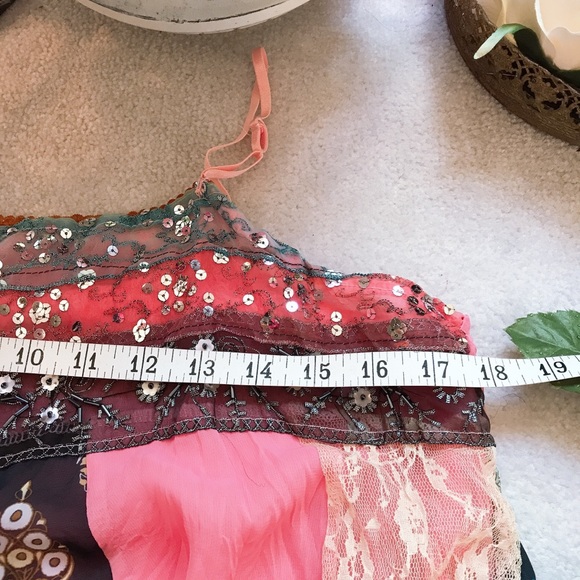 Very Pretty Top - Picture 11 of 12